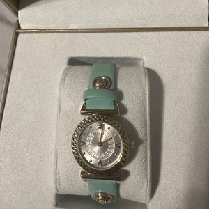 Light Green V-Tribute Versace Watch